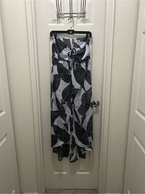 Tommy Bahama Black and White Smocked Strapless Top